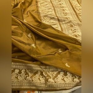 House Of RuSa Pure Silk Dupatta in rare balucheri